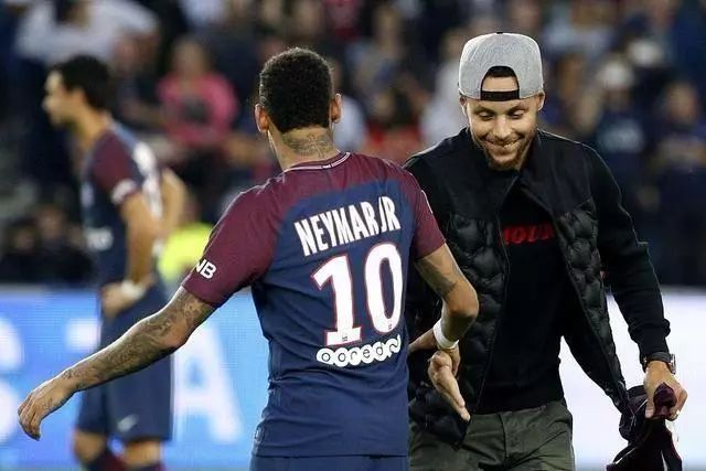 季后赛的 季后赛的